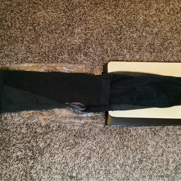 Donna Karan essential toners pantyhose, style A16, color charcoal, size: M - Picture 10 of 12